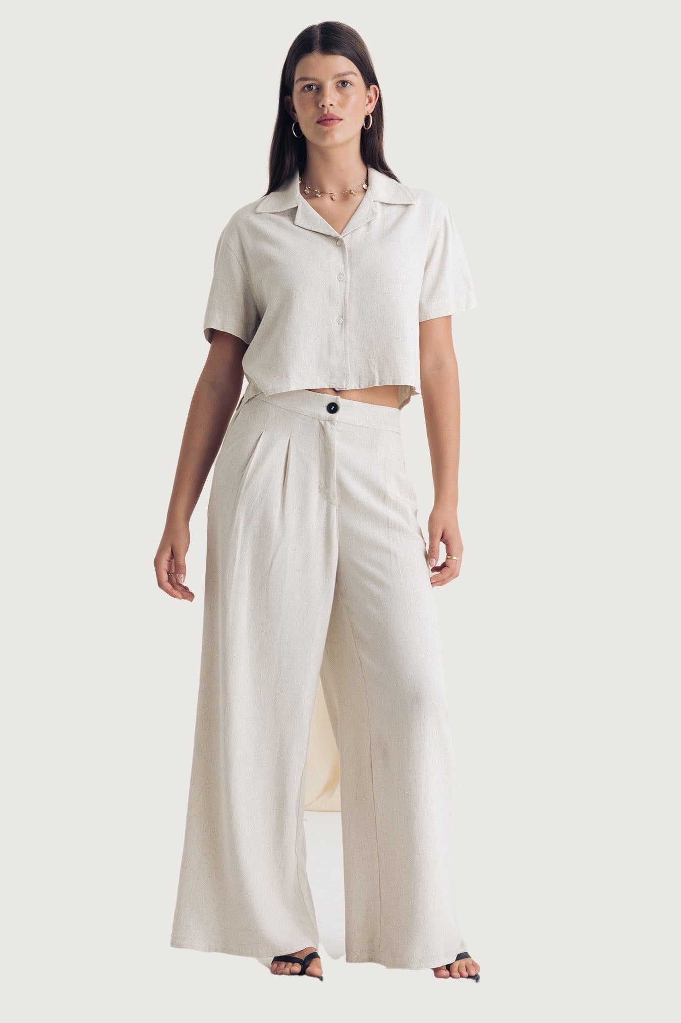 Woman’s cropped bowler