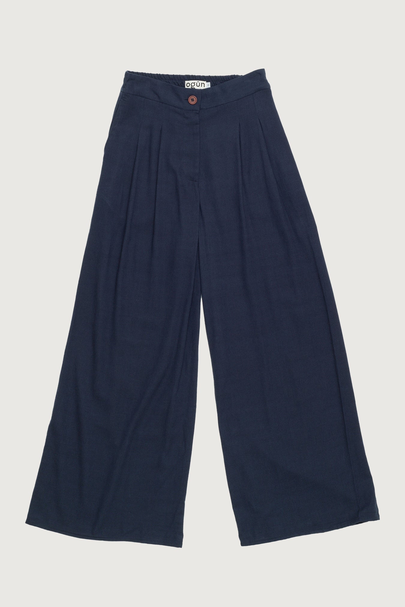 Woman’s pleated slacks