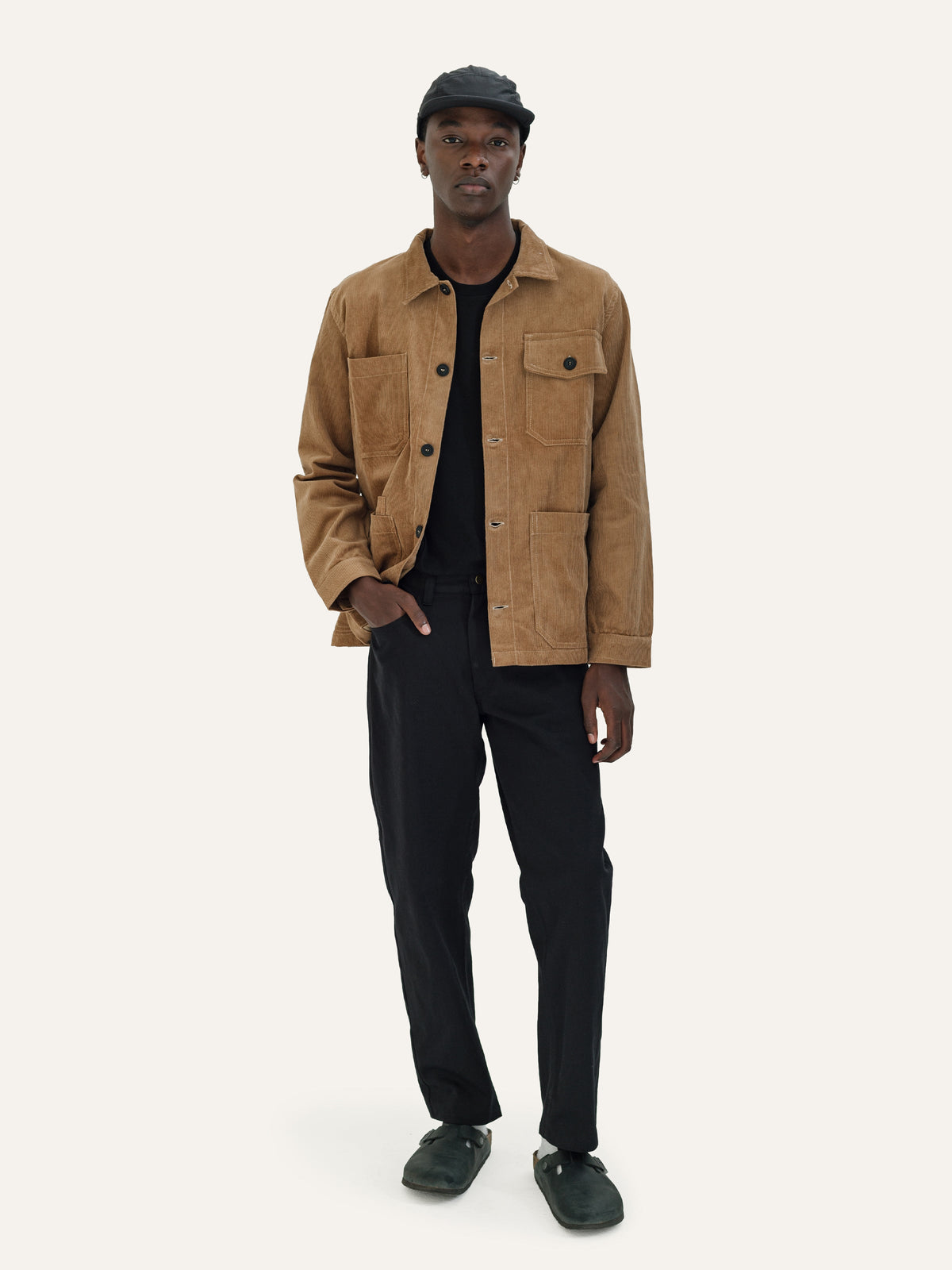 Tapered Jeans — Black