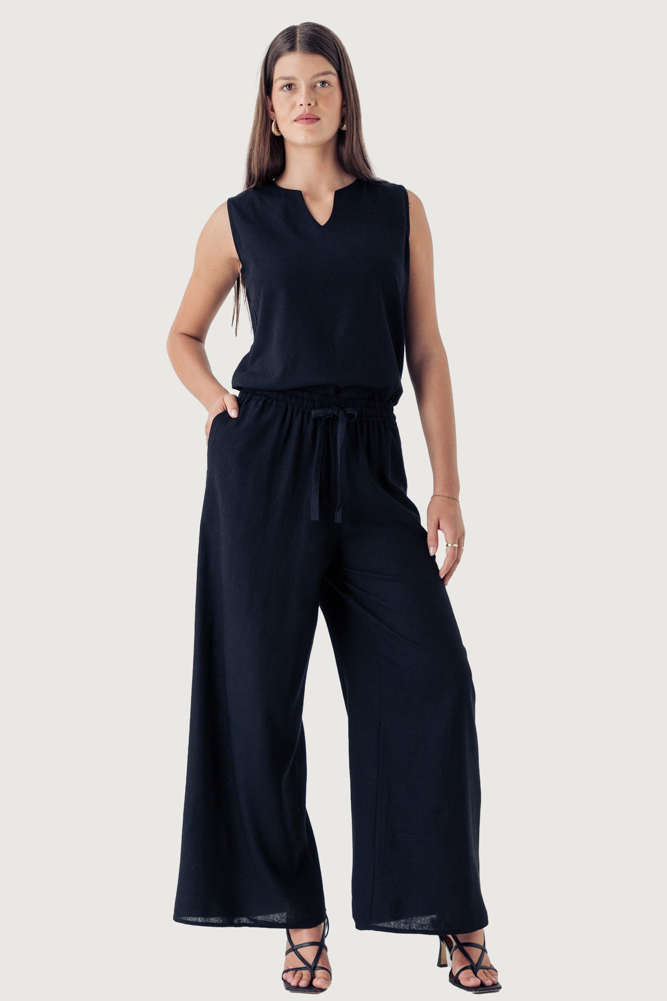 Woman’s drawcord slacks